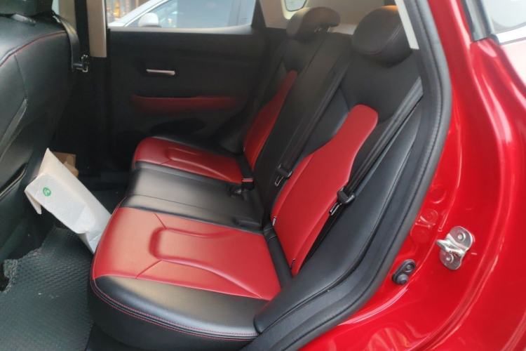 Used Haval H2s 2017 Red-Label 1.5T Dual-Clutch Luxury Model Left Rear Seat