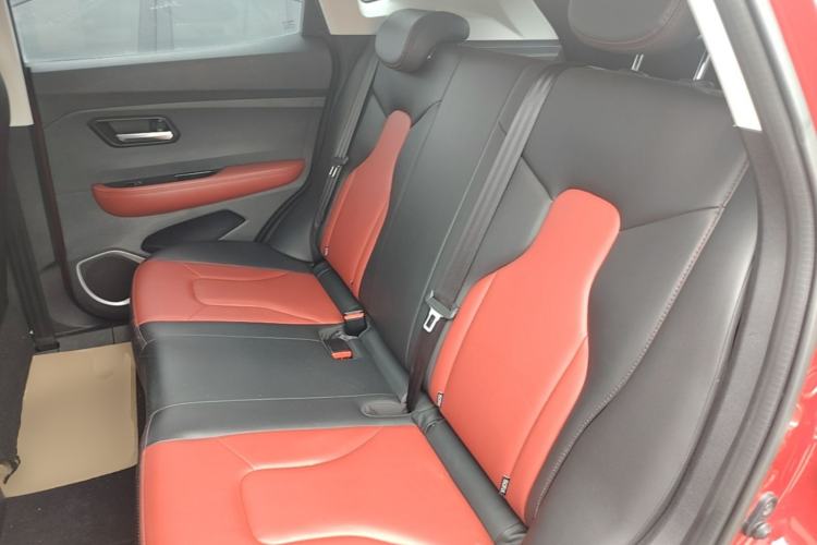 Used Haval H2s 2017 Red-Label 1.5T Dual-Clutch Elite Model Left Rear Seat