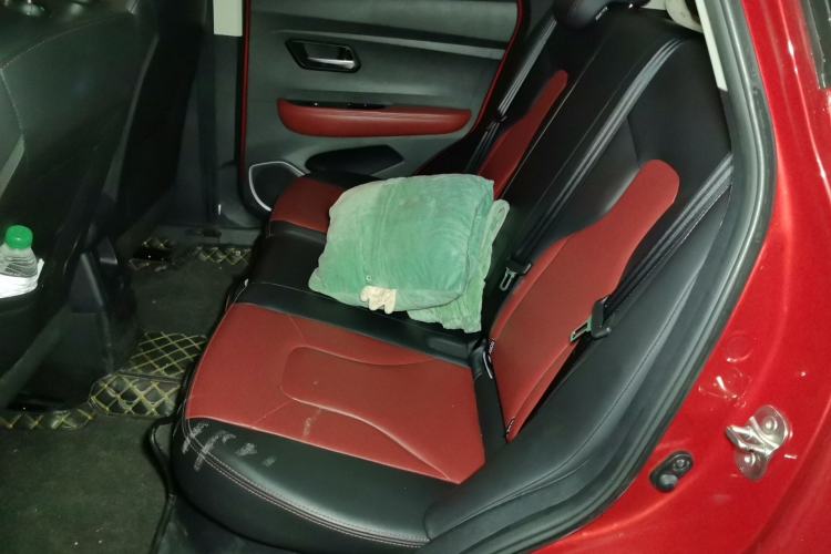 Used Haval H2s 2017 Red-Label 1.5T Dual-Clutch Elite Model Left Rear Seat