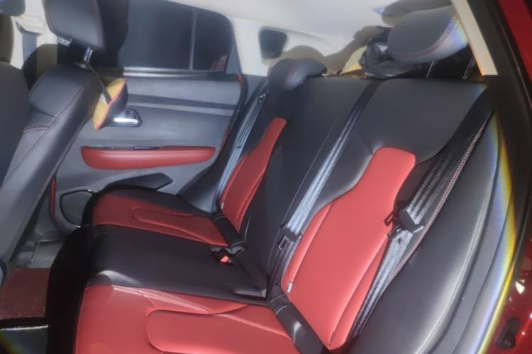 Used Haval H2s 2017 Red-Label 1.5T Dual-Clutch Luxury Model Left Rear Seat