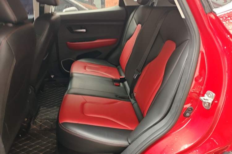 Used Haval H2s 2017 Red-Label 1.5T Dual-Clutch Elite Model Left Rear Seat