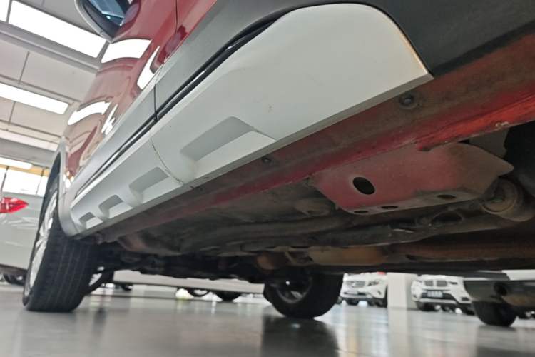Used Haval H2s 2017 Blue Label 1.5T Dual-Clutch Elite Model Left Side Sill