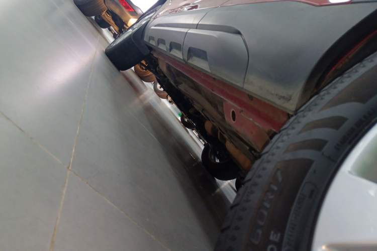 Used Haval H2s 2017 Blue Label 1.5T Dual-Clutch Comfort Model Left Side Sill