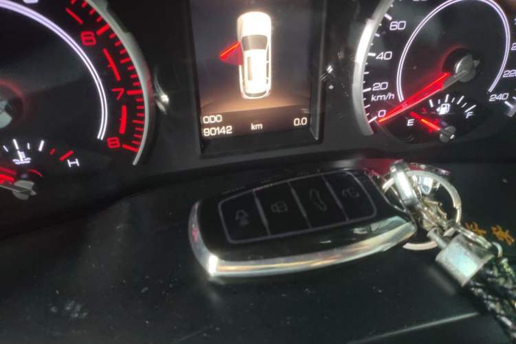 Used Haval H2s 2017 Red-Label 1.5T Dual-Clutch Elite Model Odometer Close Up