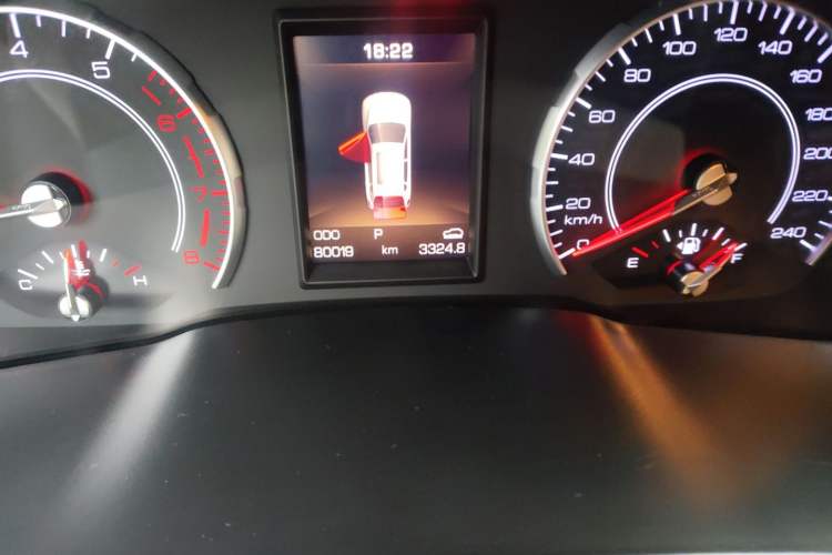 Used Haval H2s 2017 Red-Label 1.5T Dual-Clutch Luxury Model Odometer Close Up