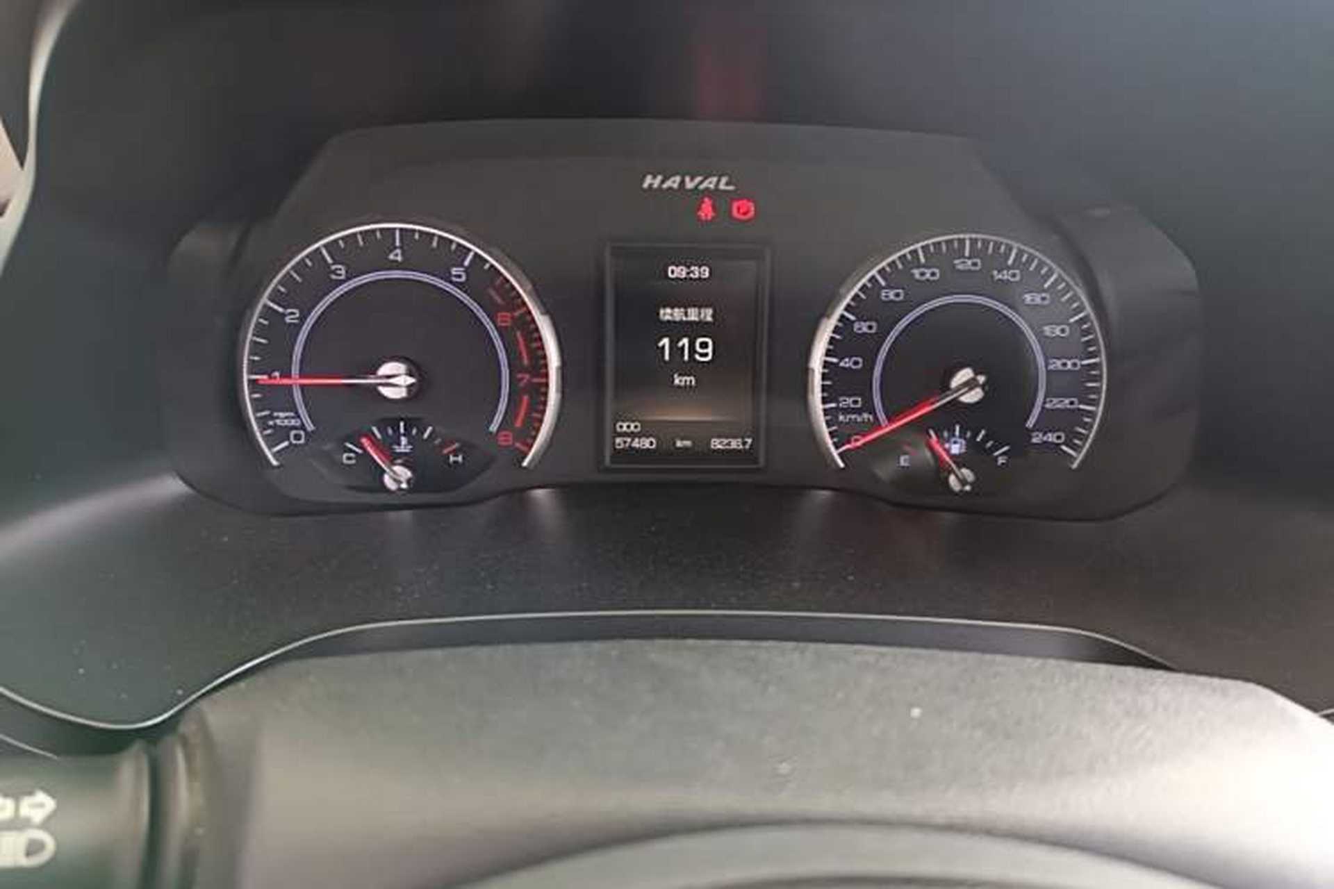 Used Haval H2s 2017 Red Label 1.5T Manual Comfort Model Odometer Close Up