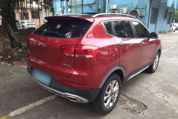 Used Haval H2s 2017 Red-Label 1.5T Manual Elite Model Rear Right 45 Deg