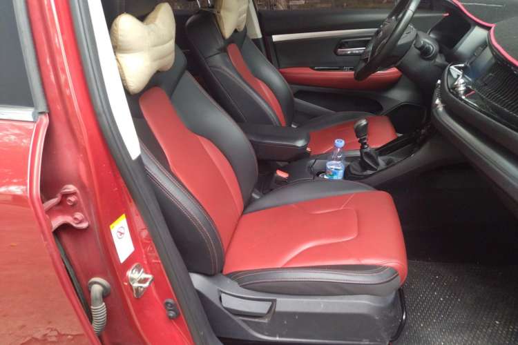 Used Haval H2s 2017 Red-Label 1.5T Manual Elite Model Right Front Seat
