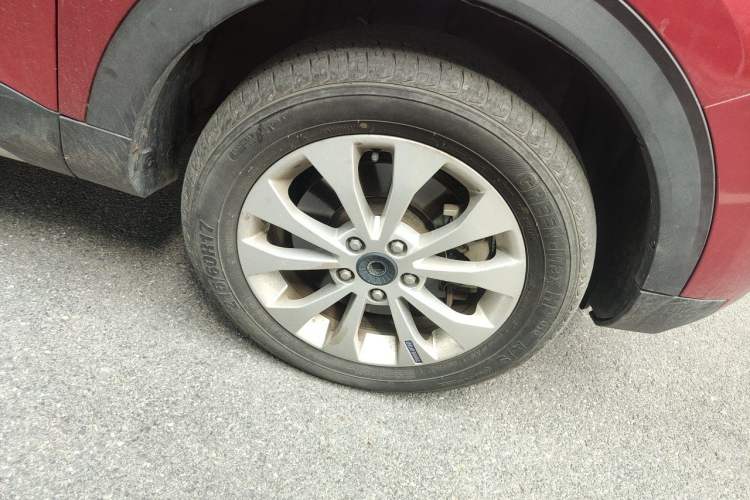 Used Haval H2s 2017 Blue Label 1.5T Manual Elite Model Right Front Wheel Hub