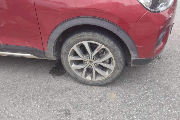 Used Haval H2s 2017 Red-Label 1.5T Dual-Clutch Luxury Model Right Front Wheel Hub