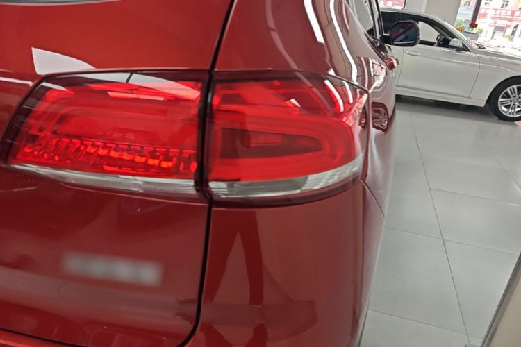 Used Haval H2s 2017 Blue Label 1.5T Dual-Clutch Elite Model Right Rear Taillight