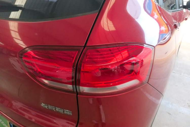 Used Haval H2s 2017 Red-Label 1.5T Dual-Clutch Luxury Model Right Rear Taillight