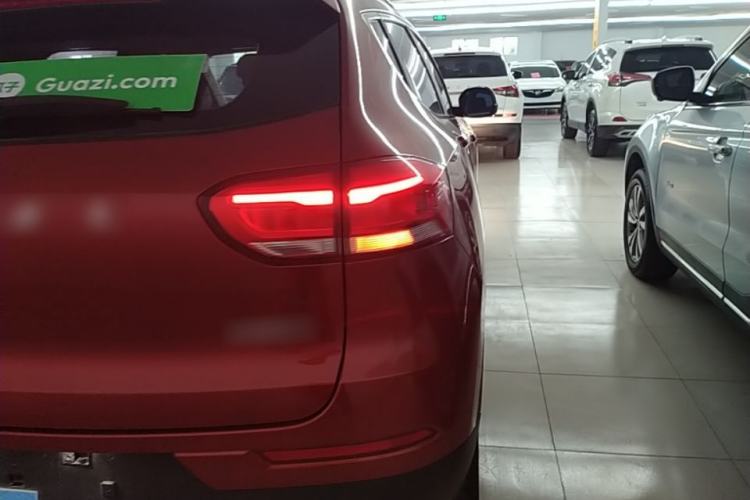 Used Haval H2s 2017 Red-Label 1.5T Dual-Clutch Comfort Model Right Rear Taillight