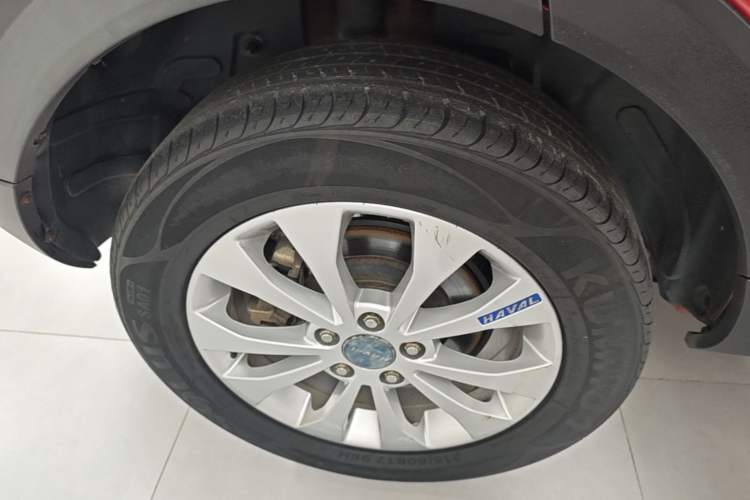 Used Haval H2s 2017 Blue Label 1.5T Dual-Clutch Elite Model Right Rear Wheel Hub