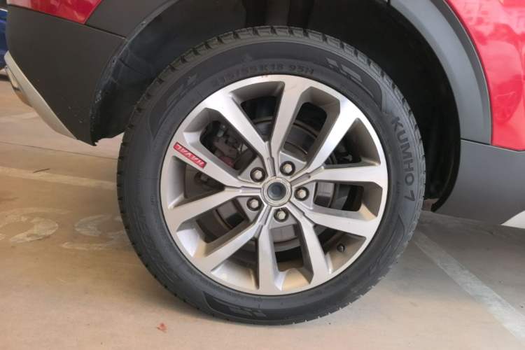Used Haval H2s 2017 Red-Label 1.5T Dual-Clutch Luxury Model Right Rear Wheel Hub