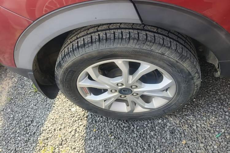 Used Haval H2s 2017 Red-Label 1.5T Dual-Clutch Elite Model Right Rear Wheel Hub