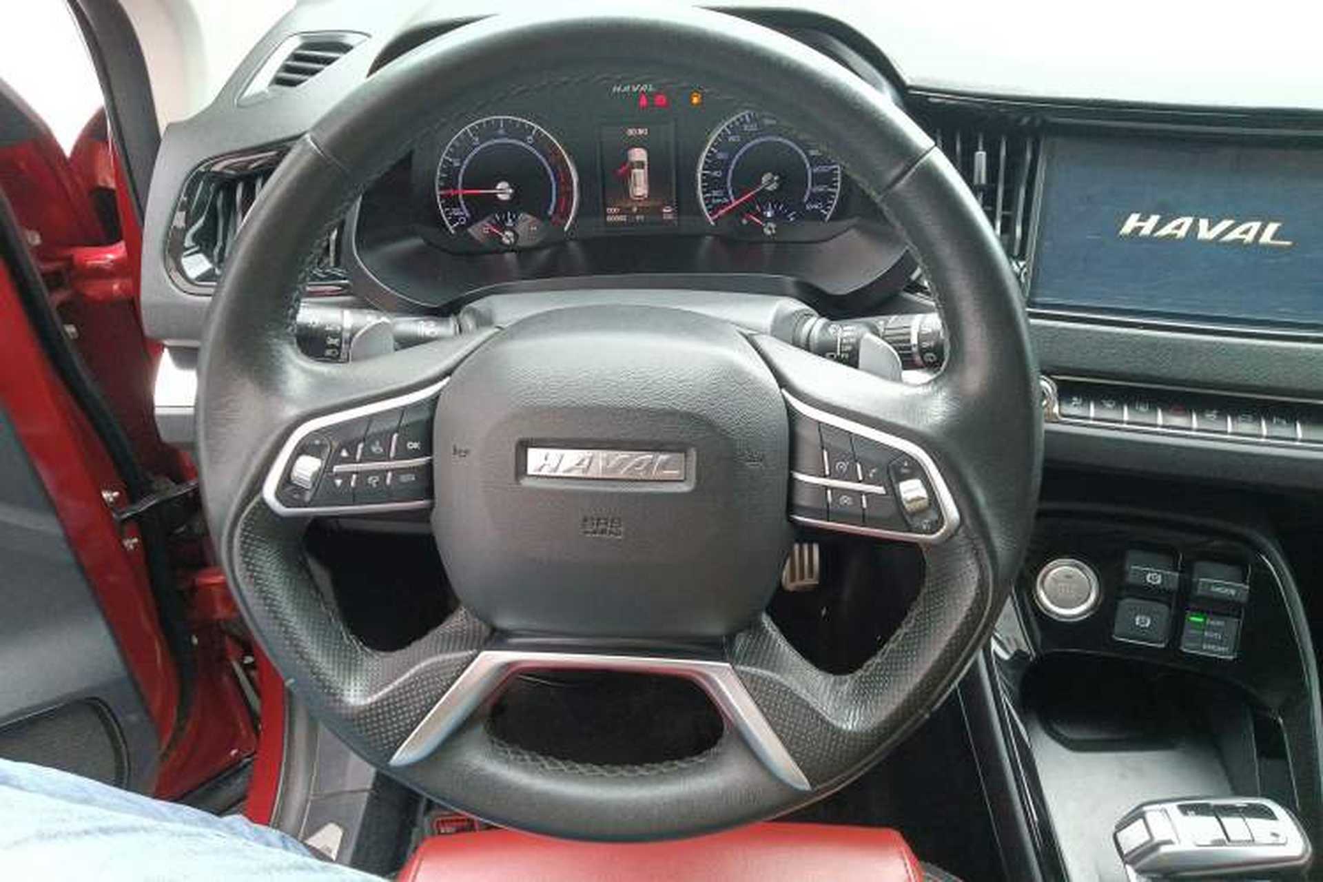 Used Haval H2s 2017 Red-Label 1.5T Dual-Clutch Luxury Model Steering Wheel