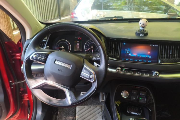 Used Haval H2s 2017 Red-Label 1.5T Dual-Clutch Luxury Model Steering Wheel