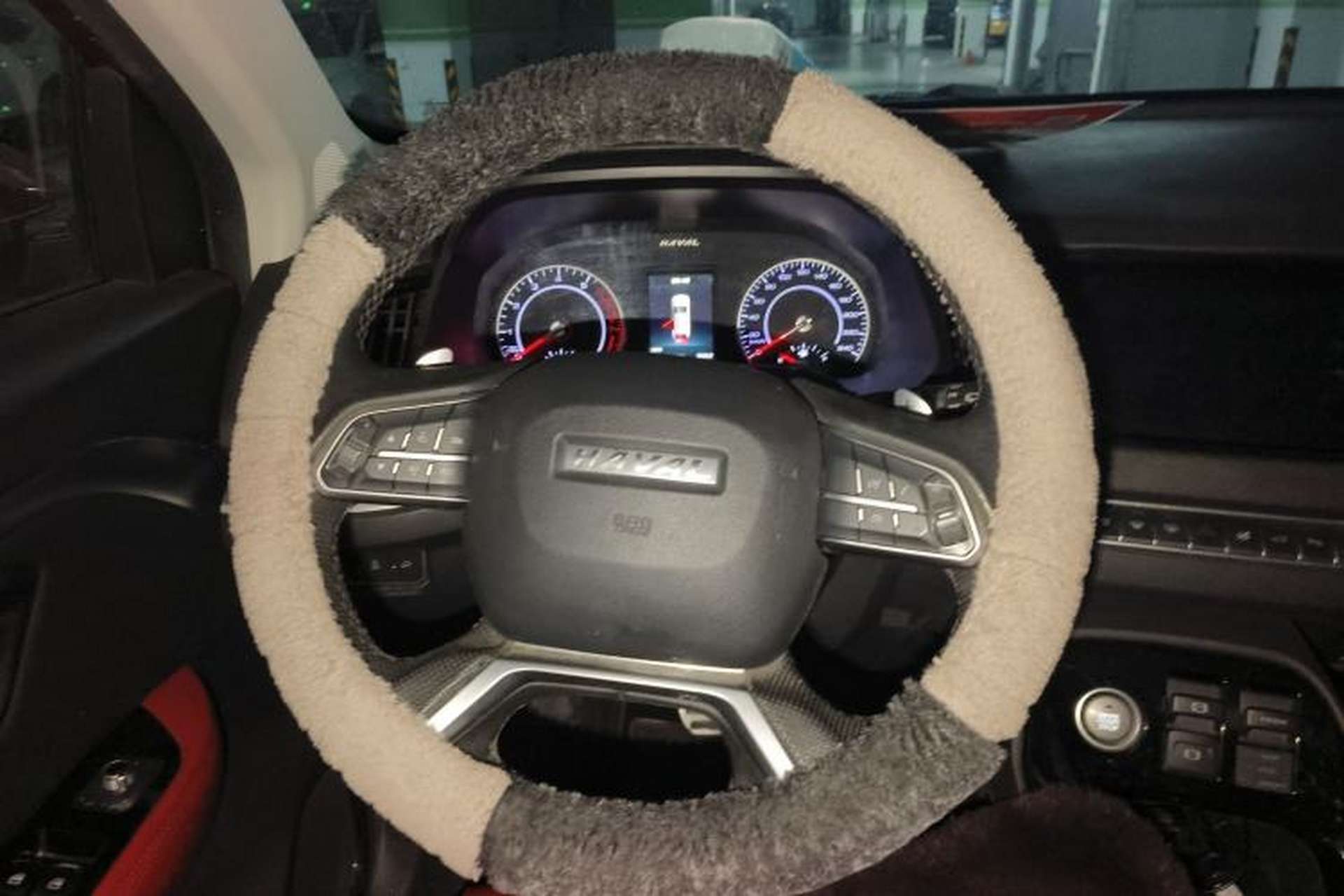 Used Haval H2s 2017 Red-Label 1.5T Dual-Clutch Luxury Model Steering Wheel