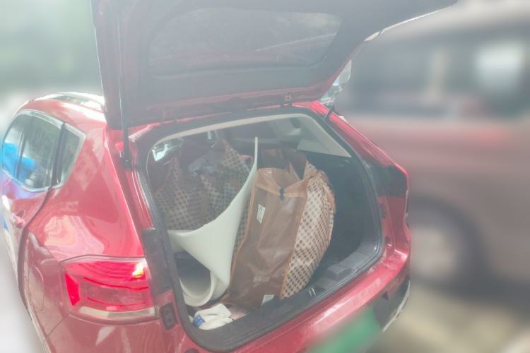 Used Haval H2s 2017 Red-Label 1.5T Dual-Clutch Elite Model Trunk