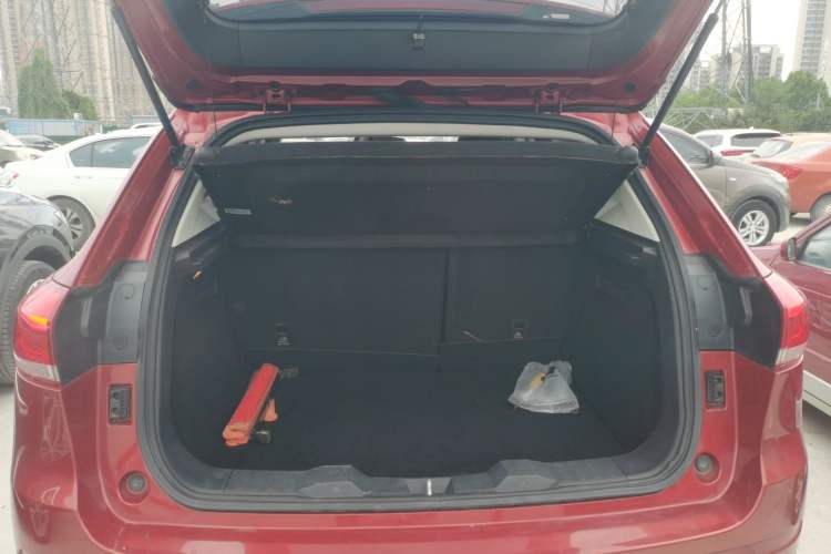 Used Haval H2s 2017 Red-Label 1.5T Manual Elite Model Trunk