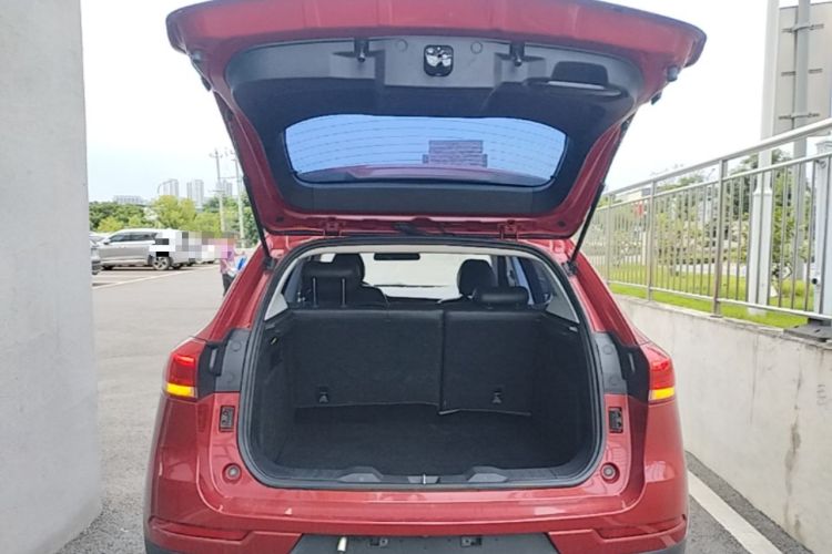Used Haval H2s 2017 Red-Label 1.5T Dual-Clutch Elite Model Trunk