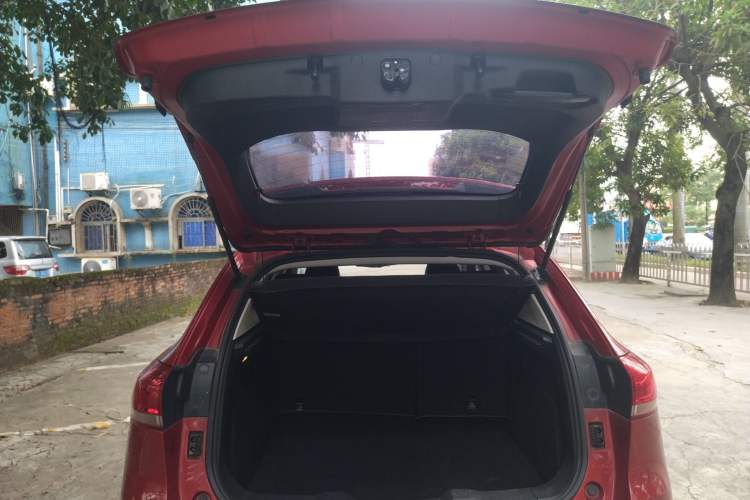 Used Haval H2s 2017 Red-Label 1.5T Manual Elite Model Trunk