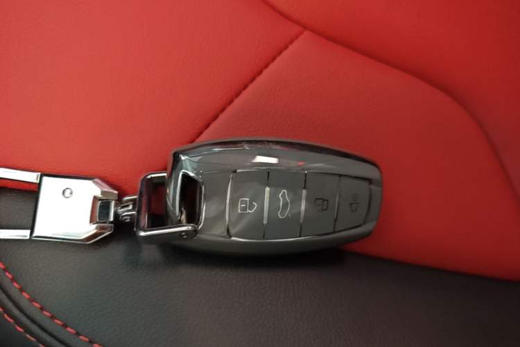 Used Haval H2s 2017 Blue Label 1.5T Dual-Clutch Elite Model Vehicle Key