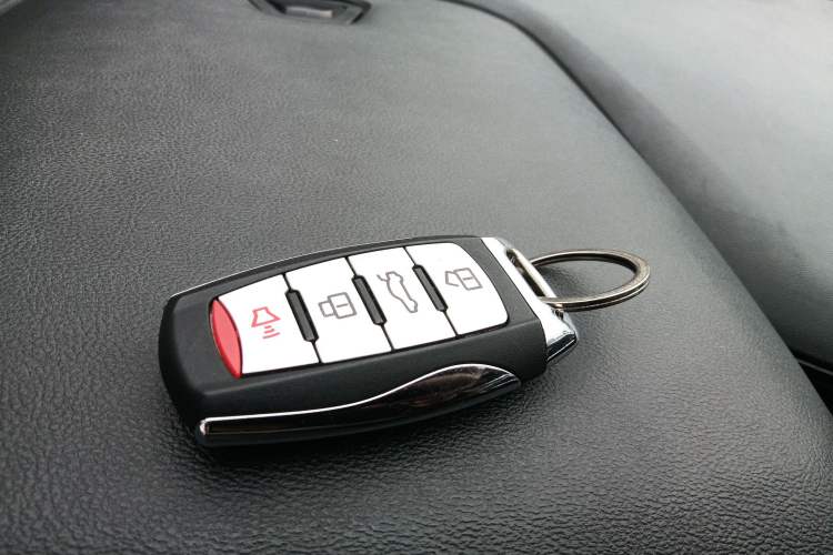 Used Haval H2s 2017 Red-Label 1.5T Dual-Clutch Luxury Model Vehicle Key