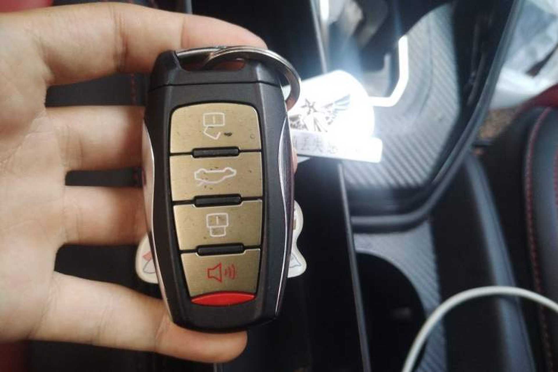 Used Haval H2s 2017 Blue Label 1.5T Dual-Clutch Luxury Model Vehicle Key