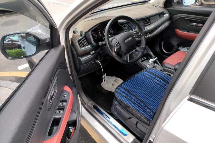 Used Haval H2s 2017 Blue Label 1.5T Dual-Clutch Elite Model Driver Seat