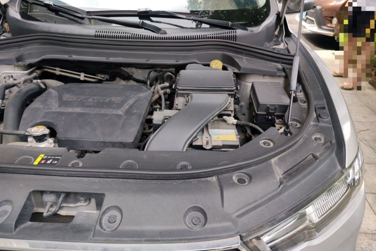 Used Haval H2s 2017 Blue Label 1.5T Dual-Clutch Elite Model Engine Bay Left