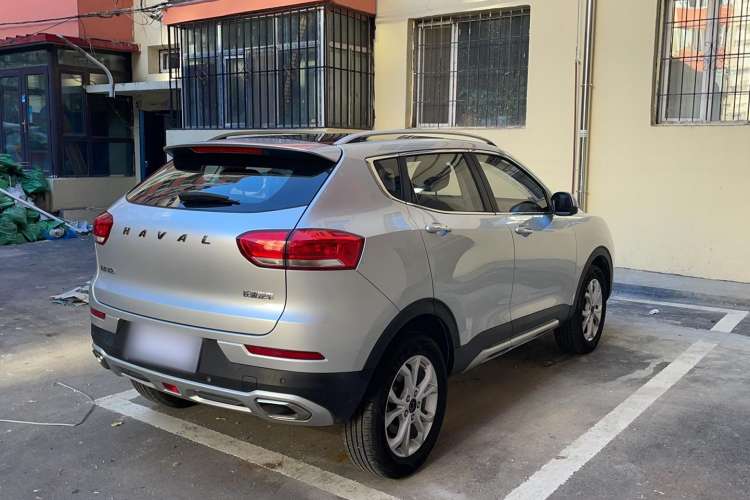 Used Haval H2s 2017 Red-Label 1.5T Dual-Clutch Elite Model Exterior 3
