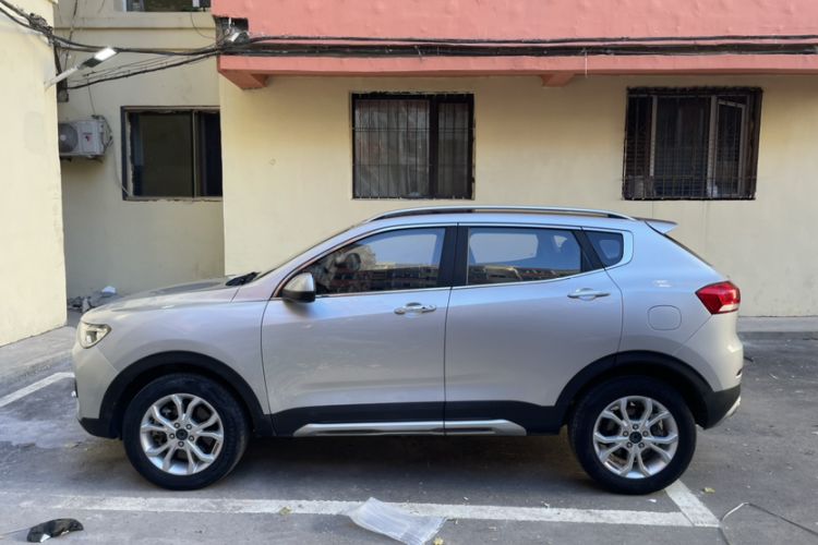 Used Haval H2s 2017 Red-Label 1.5T Dual-Clutch Elite Model Exterior 4