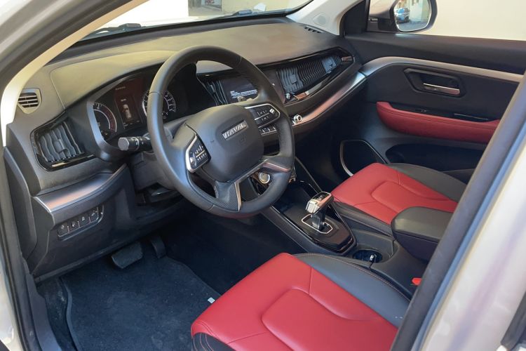 Used Haval H2s 2017 Red-Label 1.5T Dual-Clutch Elite Model Interior 2