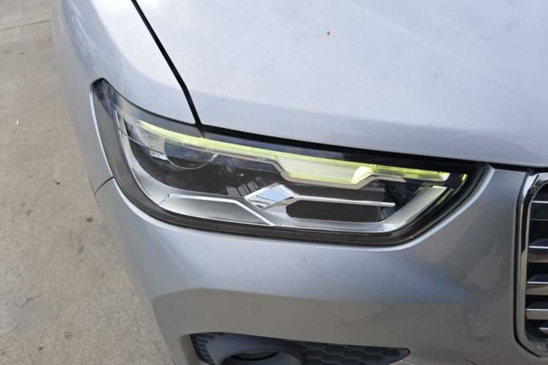 Used Haval H2s 2017 Red-Label 1.5T Dual-Clutch Comfort Model Right Front Headlight