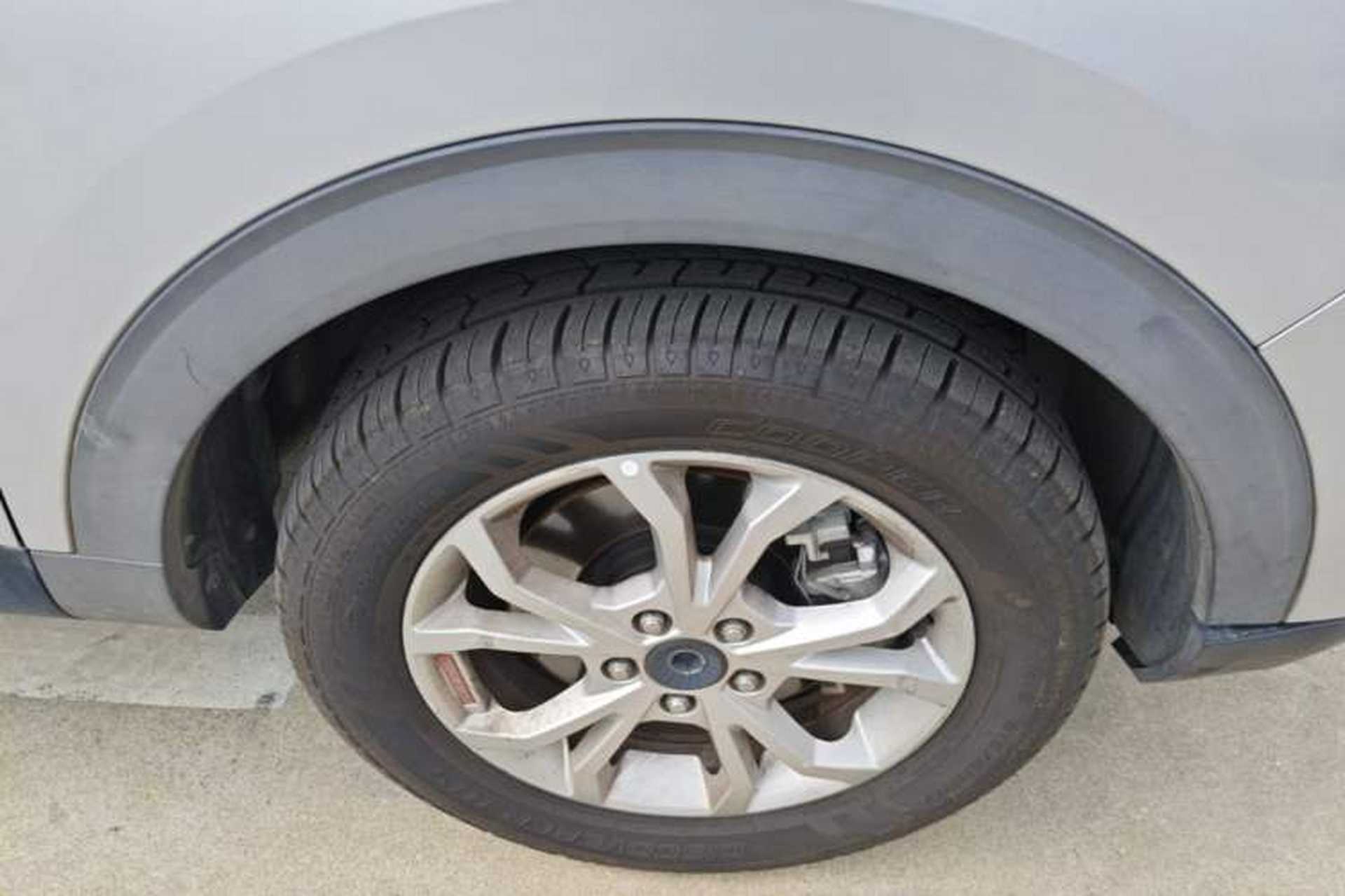 Used Haval H2s 2017 Red-Label 1.5T Dual-Clutch Comfort Model Right Front Wheel Hub