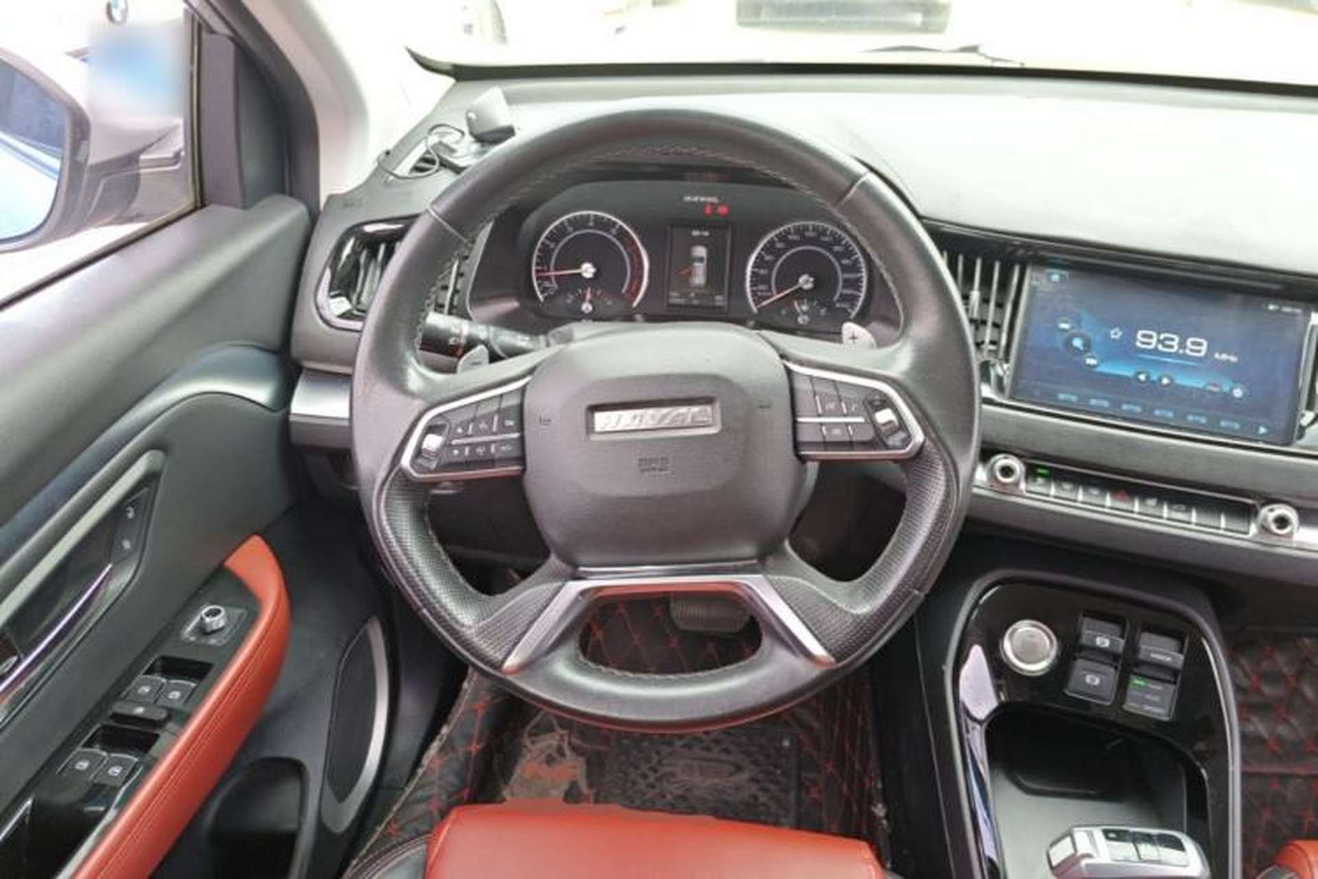 Used Haval H2s 2017 Red-Label 1.5T Dual-Clutch Comfort Model Steering Wheel