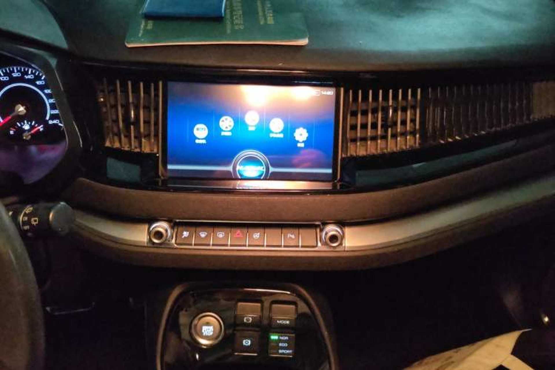 Used Haval H2s 2017 Blue Label 1.5T Dual-Clutch Luxury Model Audio And AC Panel