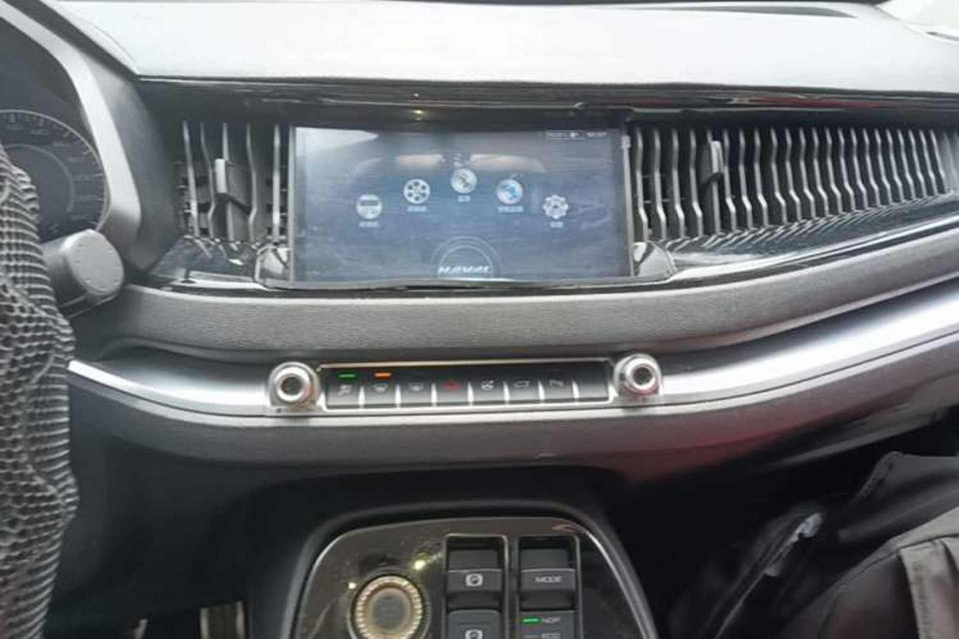 Used Haval H2s 2017 Red-Label 1.5T Dual-Clutch Luxury Model Audio And AC Panel