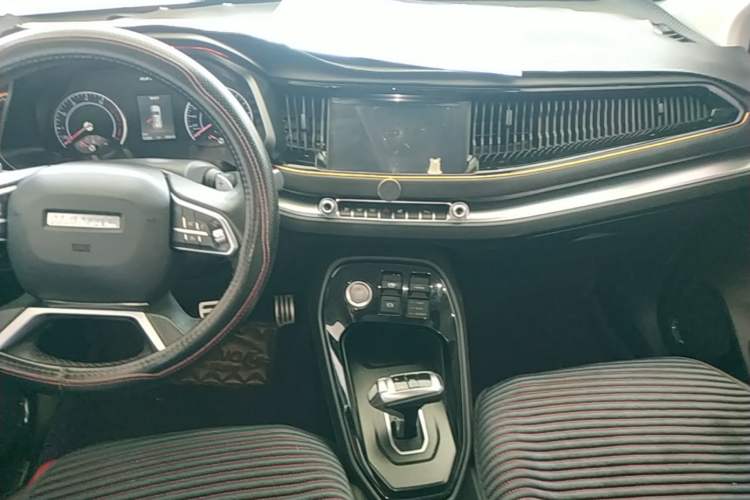 Used Haval H2s 2017 Blue Label 1.5T Dual-Clutch Luxury Model Audio And AC Panel
