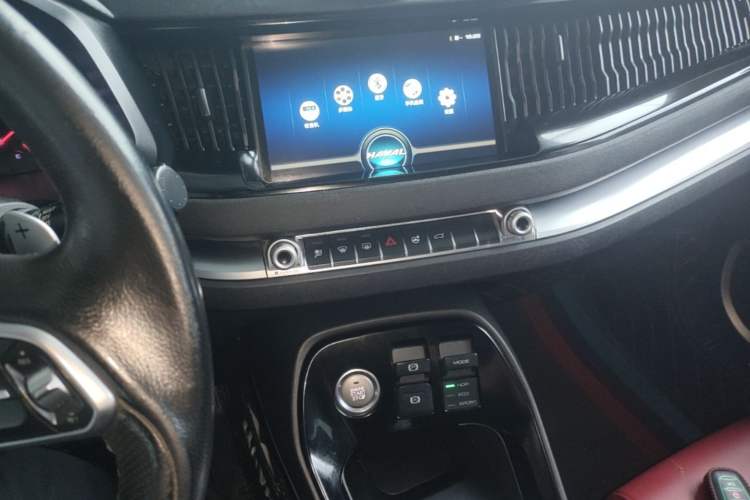 Used Haval H2s 2017 Red-Label 1.5T Dual-Clutch Comfort Model Audio And AC Panel