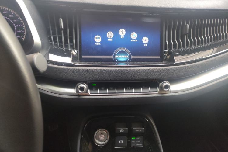 Used Haval H2s 2017 Blue Label 1.5T Dual-Clutch Luxury Model Audio And AC Panel