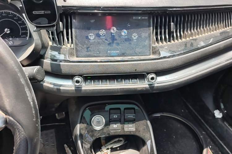 Used Haval H2s 2017 Red-Label 1.5T Dual-Clutch Luxury Model Audio And AC Panel