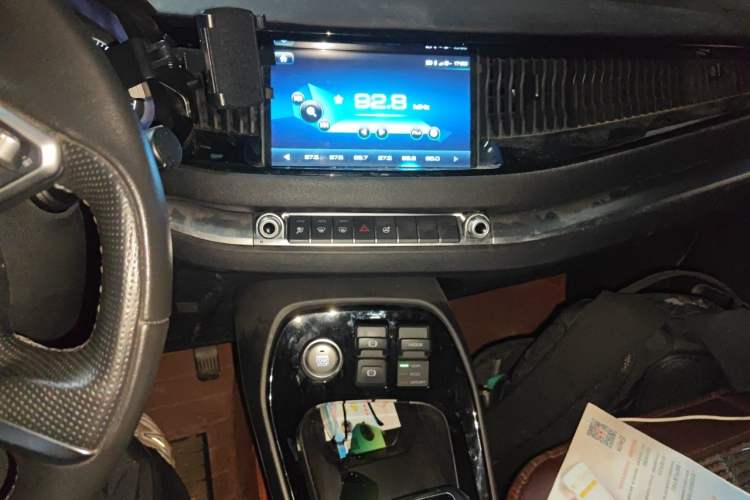 Used Haval H2s 2017 Blue Label 1.5T Dual-Clutch Elite Model Audio And AC Panel