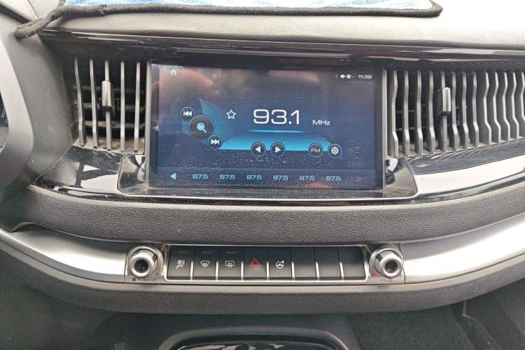 Used Haval H2s 2017 Blue Label 1.5T Dual-Clutch Comfort Model Audio And AC Panel