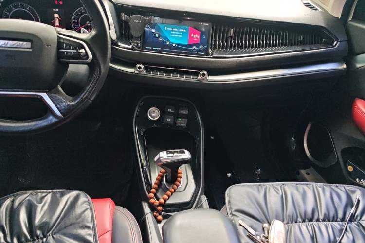 Used Haval H2s 2017 Red-Label 1.5T Dual-Clutch Comfort Model Audio And AC Panel
