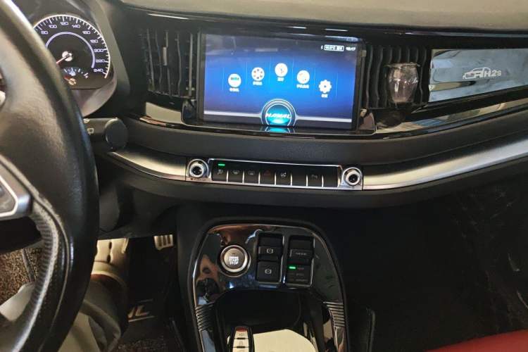 Used Haval H2s 2017 Blue Label 1.5T Dual-Clutch Luxury Model Audio And AC Panel