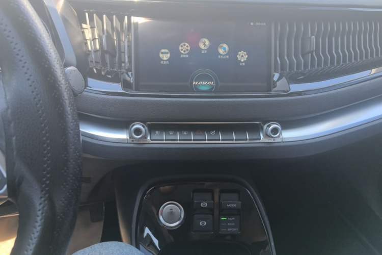 Used Haval H2s 2017 Blue Label 1.5T Dual-Clutch Comfort Model Audio And AC Panel