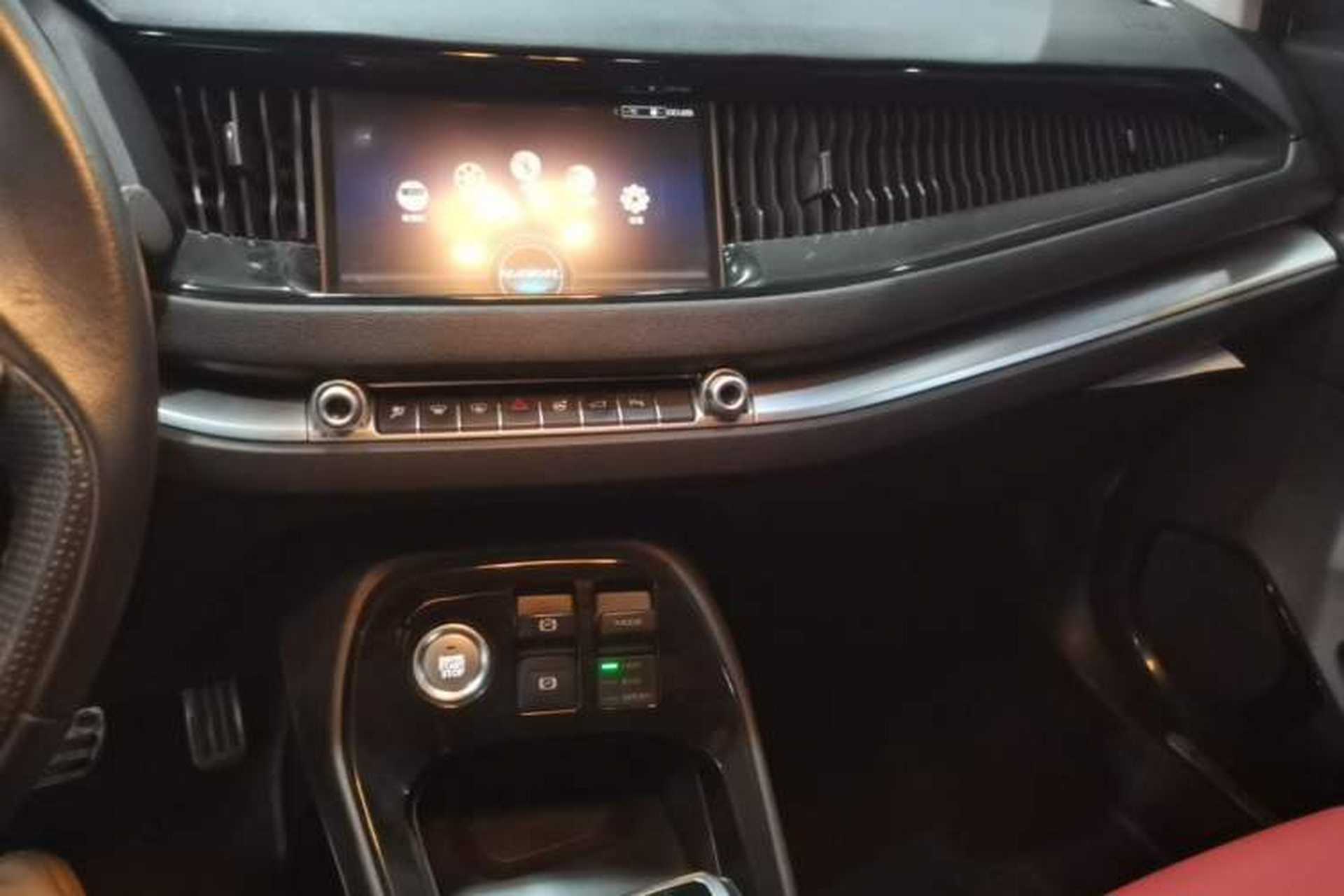 Used Haval H2s 2017 Red-Label 1.5T Dual-Clutch Luxury Model Audio And AC Panel